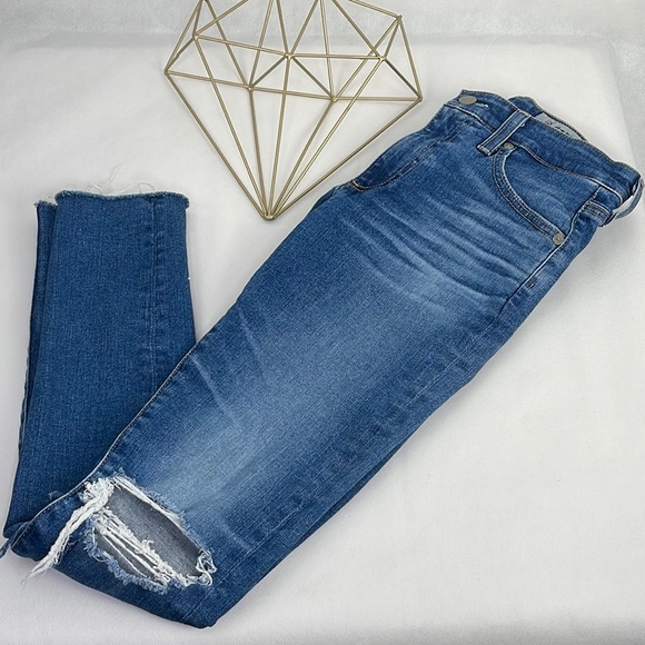 AG Adriano Goldschmied Farrah Skinny Ankle Jeans - Picture 3 of 8